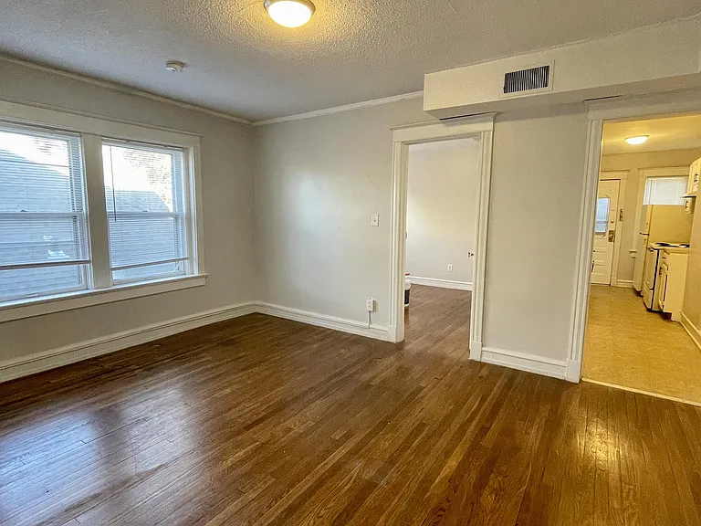 4117 Walnut St #2N — Photo 4