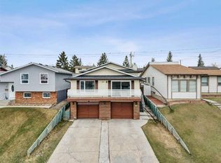 27 N Beddington Rd NE, Calgary, AB T3K 1N7