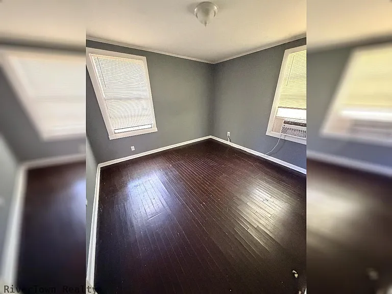 2718 Windsor Pkwy — Photo 5