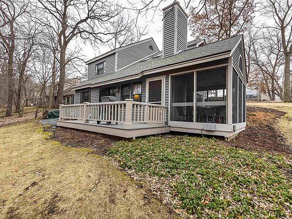 3rd image of 63 Oak Glen Dr