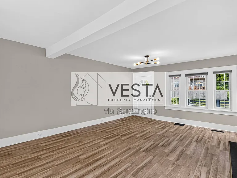 535 Fairview Rd — Photo 8