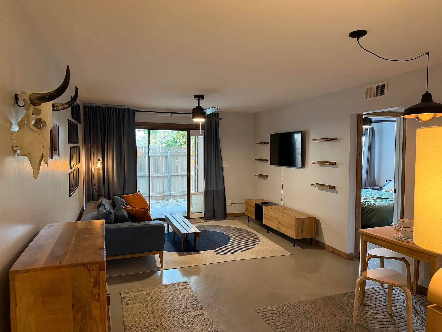 2 bed, 805 sqft, $1,100 — Photo 3
