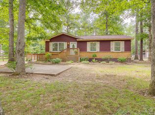 8710 Bradshaw Rd, Salem, VA 24153