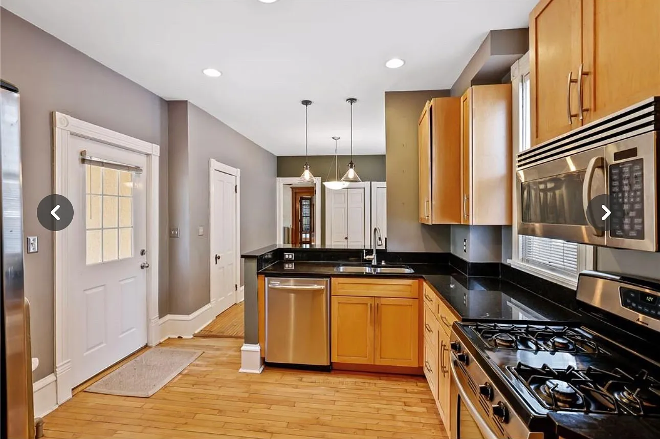 3117 Harriet Ave — Photo 1