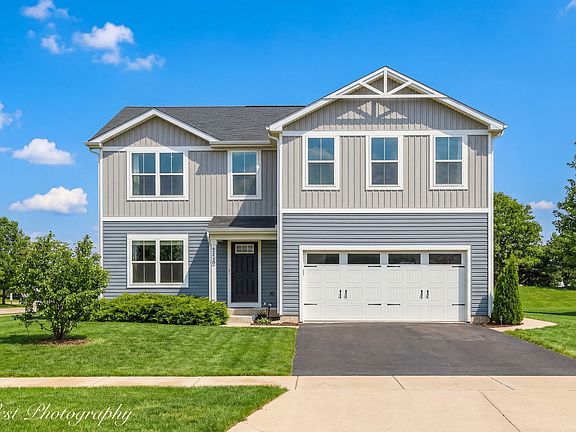 2nd image of 450 Cardinal Way