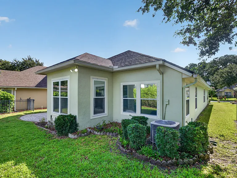 73 Durango Dr — Photo 31