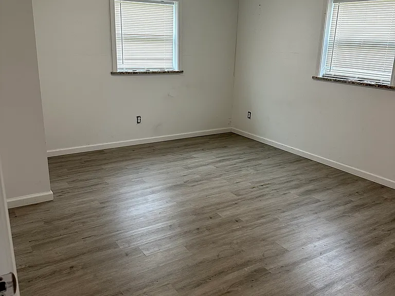 2982 W Remus Rd — Photo 8