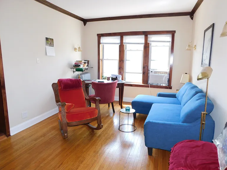 1317 W Touhy Ave #7 — Photo 1