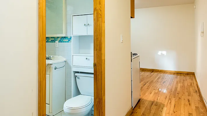 Rented by Nooklyn NYC LLC | media 10