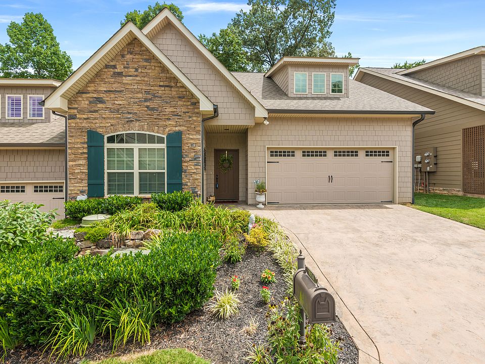 1st image of 1614 Cottage Wood Way