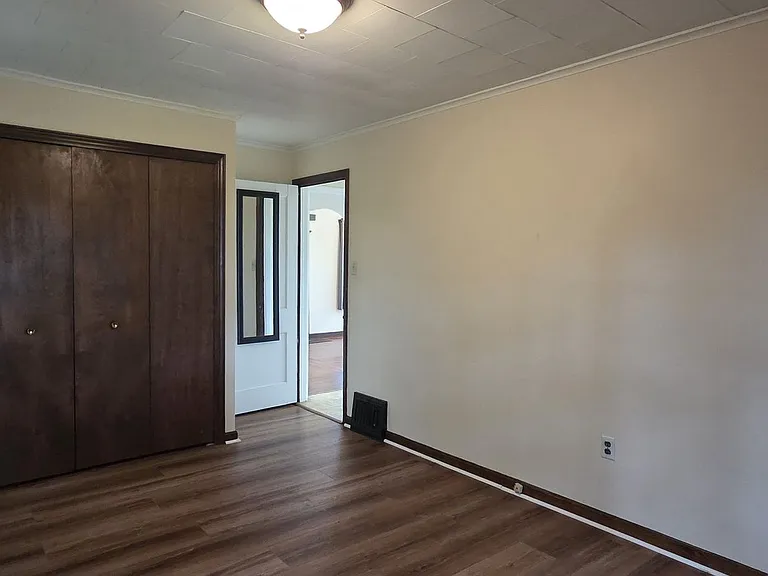 13497 Center Rd — Photo 15