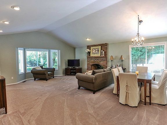 5th image of 5724 Turnberry Pl SW