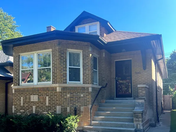 7445 N Rockwell St, Chicago, IL 60645