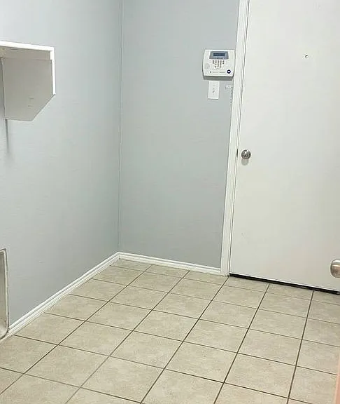 1609 Lone Pine Dr — Photo 9