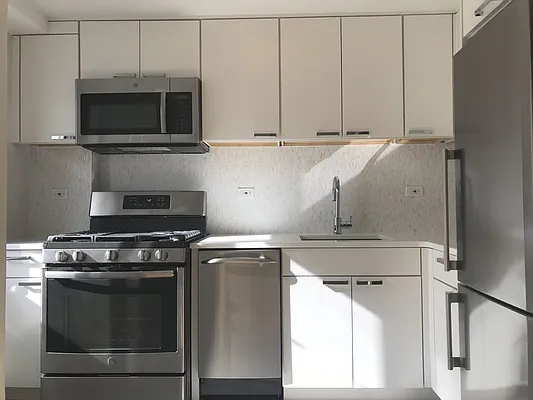 Rented by Silverstreet RE LLC | media 22