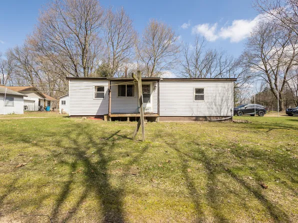 70866 Oak St, Edwardsburg, MI 49112