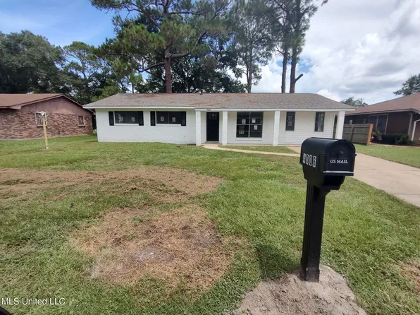 4006 Karen St, Moss Point, MS 39563