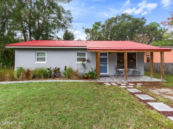 2018 LOCUST Avenue, Palatka, FL 32177