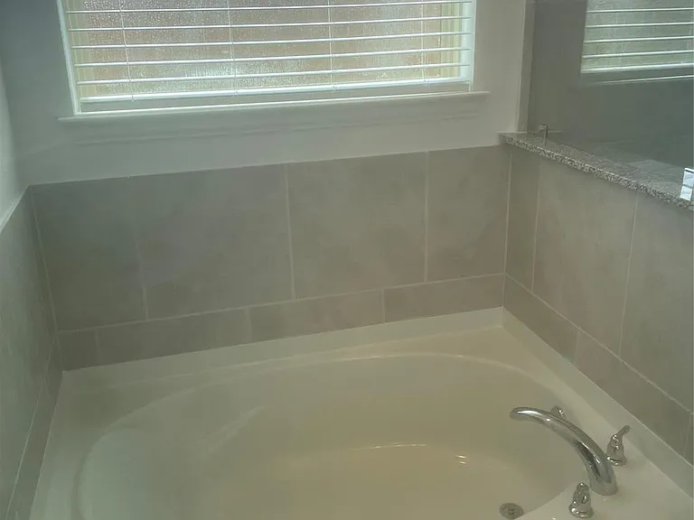 8111 Royal Palm Ct — Photo 16