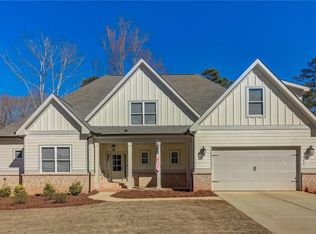 569 White Oak Way, Monroe, GA 30655