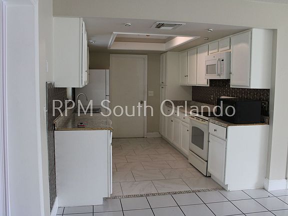 4th image of 812 Fruitwood Dr