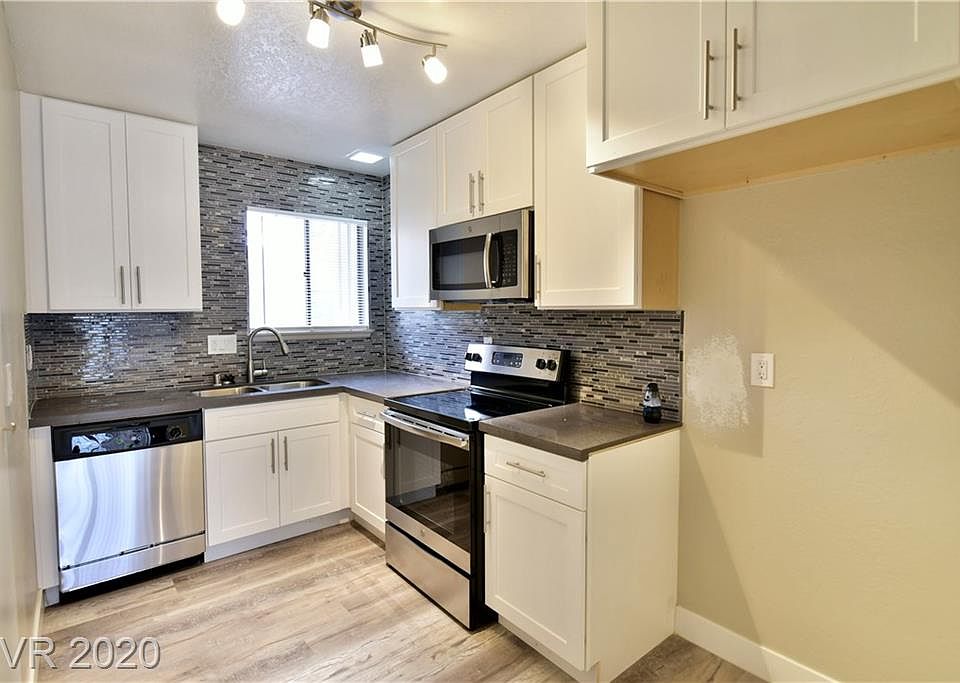 1st image of 2529 Paradise Village Way