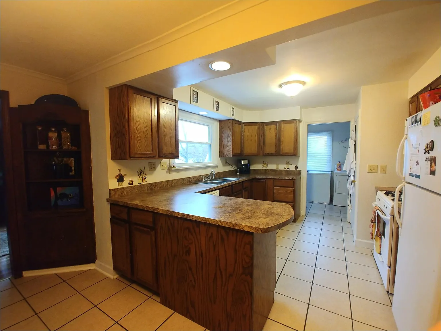 3 bed, 1610 sqft, $1,600 — Photo 1