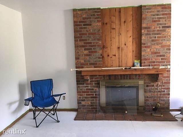 1st image of 518 Tamarack Ct