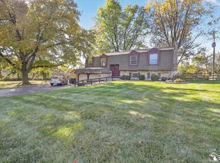 6247 Cheltenham Dr, Temperance, MI 48182