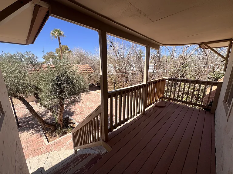 624 W Pinkley Ave #D — Photo 3