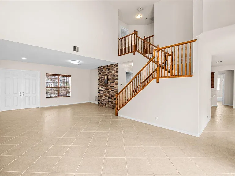 206 NW Magnolia Lakes Blvd — Photo 8