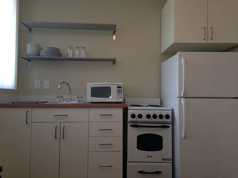 Irving Heights Apartments — Photo 34