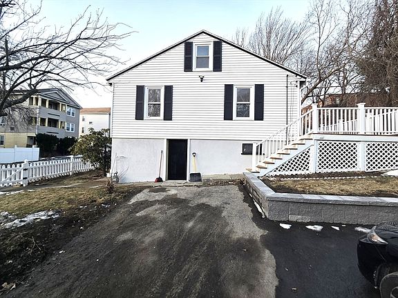 5th image of 41 Bridgeport St