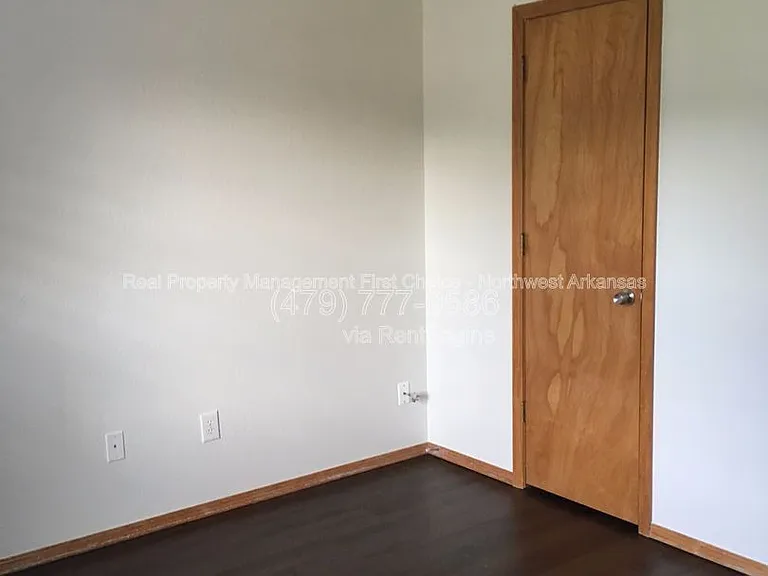 4433 W Cheyenne Dr — Photo 12