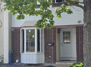 1171 Priory Ln, Ottawa, ON K1C 1Z8