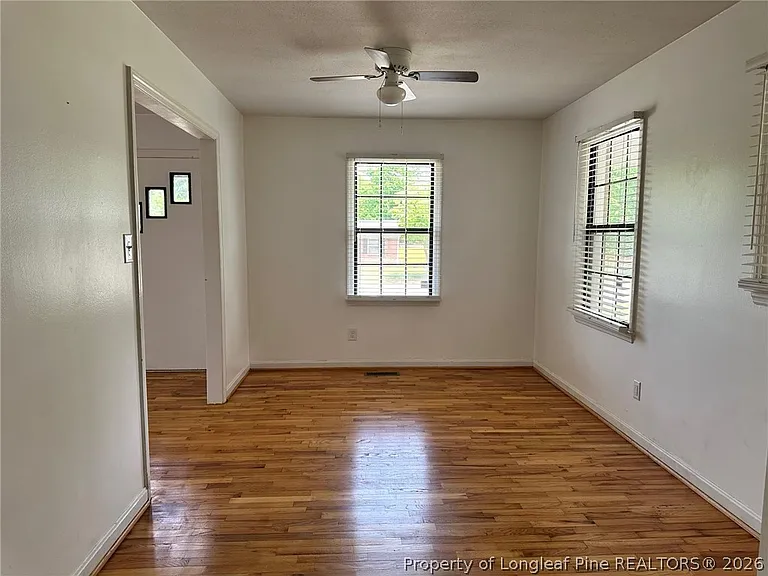 4945 Redwood Dr — Photo 11