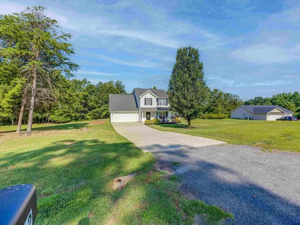 102 Lochenshire Pl, Belton, SC 29627
