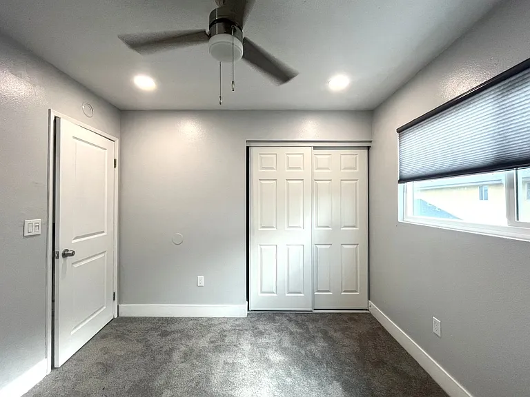 RV T 1708 — Photo 25