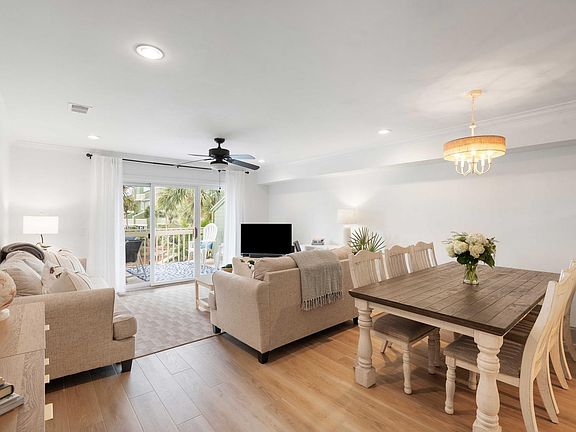 3rd image of 7000 Palmetto Dr #6D