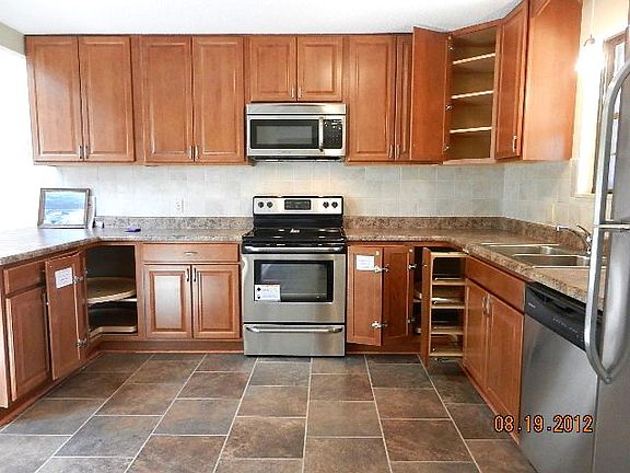 All new Kitchen, cabinets, cntrtops & flooring.