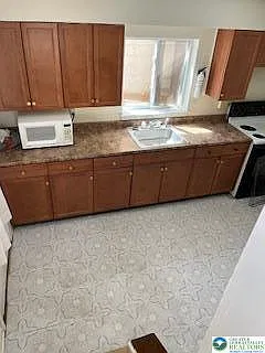 216 Cattell St #B — Photo 5