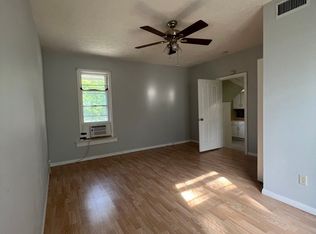 916 Bridge Ave, Davenport, IA 52803
