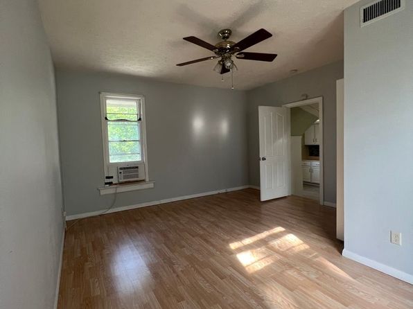 916 Bridge Ave APT 2