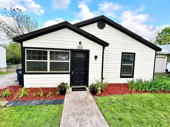 707 Jackson St, Weatherford, TX 76086