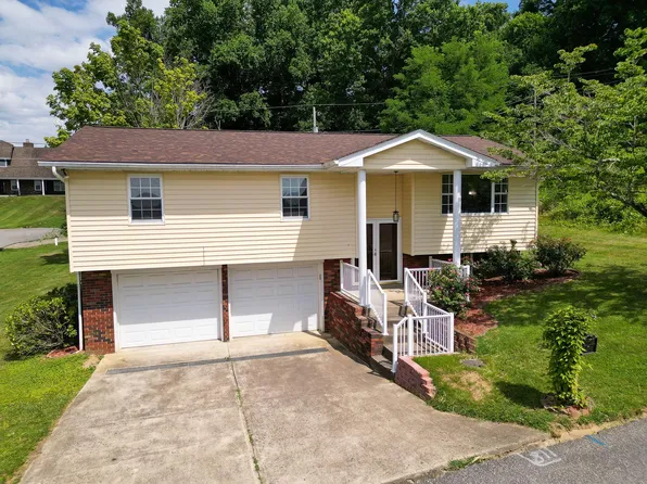 113 Lea St, South Point, OH 45680