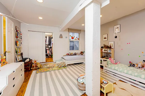 Rented by Town Residential | media 30