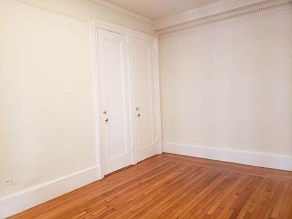 4th image of 510 W 110th St #4C5