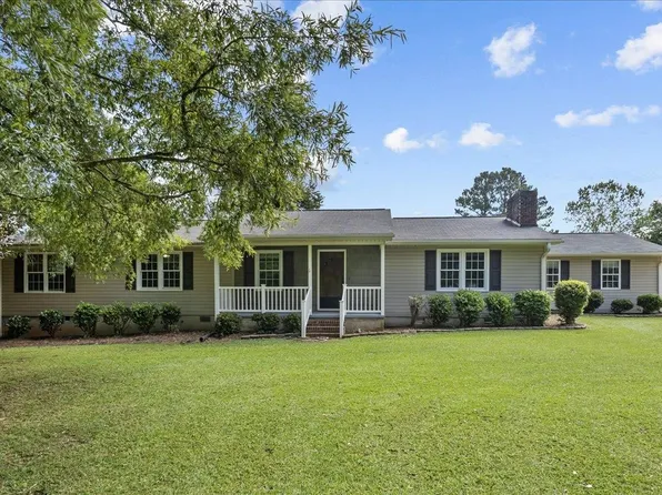 170 Meadow Wood Dr, Gaffney, SC 29341