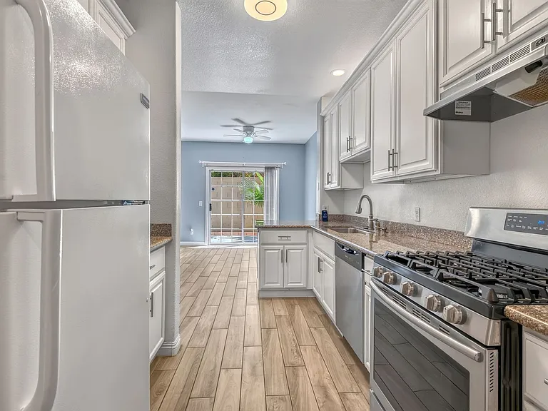 9631 Lame Horse Dr — Photo 11