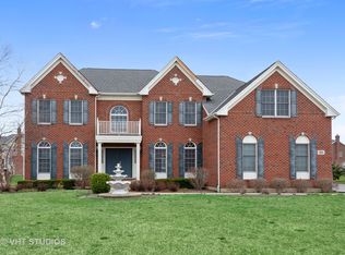 35 Olympic Dr, South Barrington, IL 60010